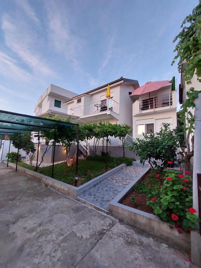 Apartments Marina يوتجيها المظهر الخارجي الصورة